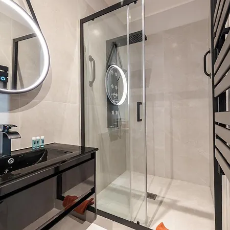 Coeur De La Libe - Ideal Couple & Friends - & Cosy - Tram & Supermarkets -ac -bed Xxl * 니스